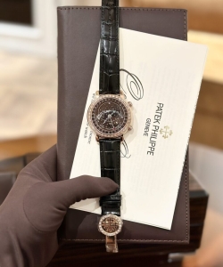 Patek Philippe grand complications 6104r rose gold 44mm