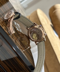 Patek Philippe grand complications 6104r rose gold 44mm