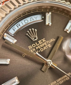 Rolex day-date 228235 chocolate dial 40mm