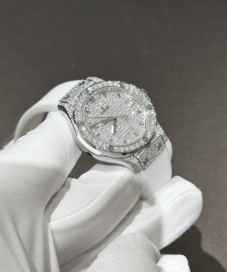 hublot classic fusion white full moissanite diamonds 33mm