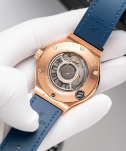 hublot classic fusion king gold blue 38mm