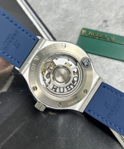 hublot classic fusion titanium blue leather strap jjf 38mm