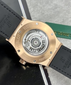 hublot aerofusion moonphase king gold 42mm