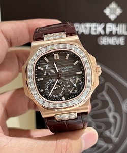 Patek Philippe nautilus 5724r gold wrapped moissanite diamond 40mm