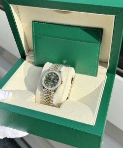 Rolex datejust moissanite diamond green dial 31mm