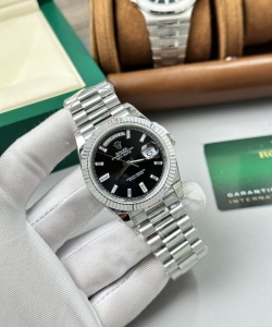 Rolex day-date 228236 wathc weight 167gr black dial 40mm