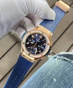 hublot big bang chronograph king gold blue with diamond bezel 44mm