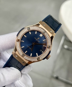 hublot classic fusion blue with diamond bezel 38mm