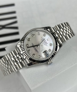 Rolex datejust mother of pearl dial jubilee strap 31mm