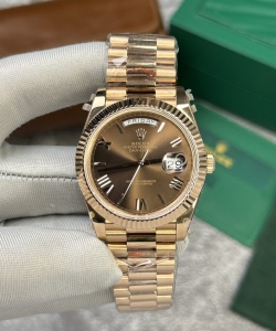 Rolex day-date 228235 rose gold chocolate dial v2 40mm