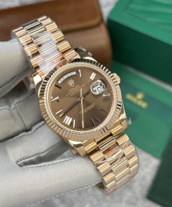 Rolex day-date 228235 rose gold chocolate dial v2 40mm