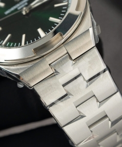 vacheron constantin overseas 4500v green dial 41mm