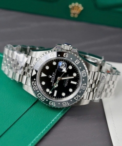 Rolex gmt-master ii 126710grnr black dial 41mm