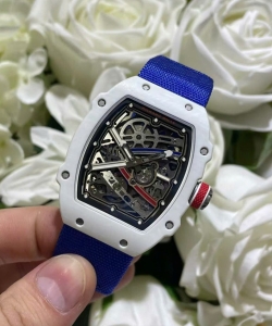 Richard Mille rm67-02 white carbon weight 37 grams 38.7 47.52mm