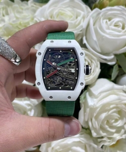 Richard Mille rm67-02 white carbon weight 37 grams 38.7 47.52mm