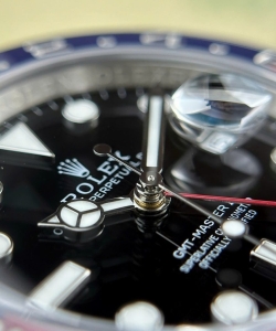 Rolex pepsi gmt-master ii 126710blro oyster strap v3 40mm