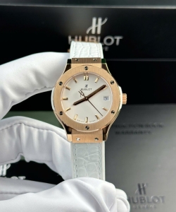 hublot classic fusion king gold womens white 33mm