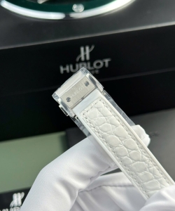 hublot classic fusion white womens 33mm