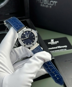 hublot classic fusionwomens blue 33mm