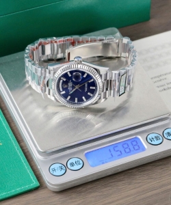 Rolex day-date 128236 blue dial weight 158gram 36mm