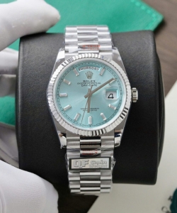 Rolex day-date 128236 dial ice blue weight 158gram 36mm