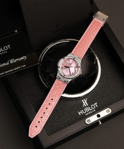 hublot classic fusion mother of pearl dial + moissanite diamonds 33mm