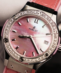 hublot classic fusiondial mother of pearl pink + moissanite diamonds 33mm