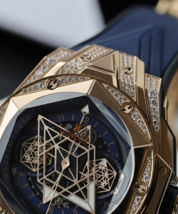 hublot big bang sang bleu ii king gold watch blue 44mm