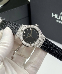 hublot classic fusion titanium wacth black custom moissanite diamonds 33mm