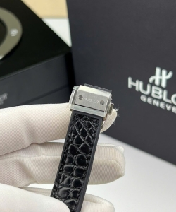 hublot classic fusion titanium wacth black custom moissanite diamonds 33mm