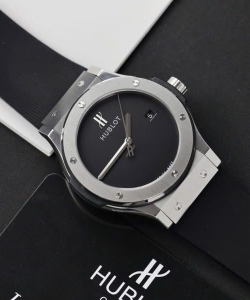 hublot classic fusion 40 years anniversary watch black dial 42mm