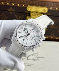 omega speedmaster white side of the moon white ceramic 44mm