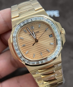 Patek Philippe nautilus 5723custom solid rose gold 18k and diamonds natural 40mm