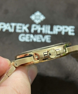 Patek Philippe nautilus 5723custom solid rose gold 18k and diamonds natural 40mm